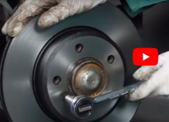Changing car brake discs and brake pads